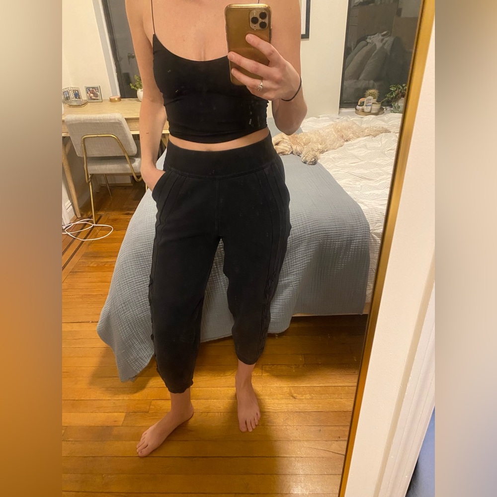 Lululemon sweats